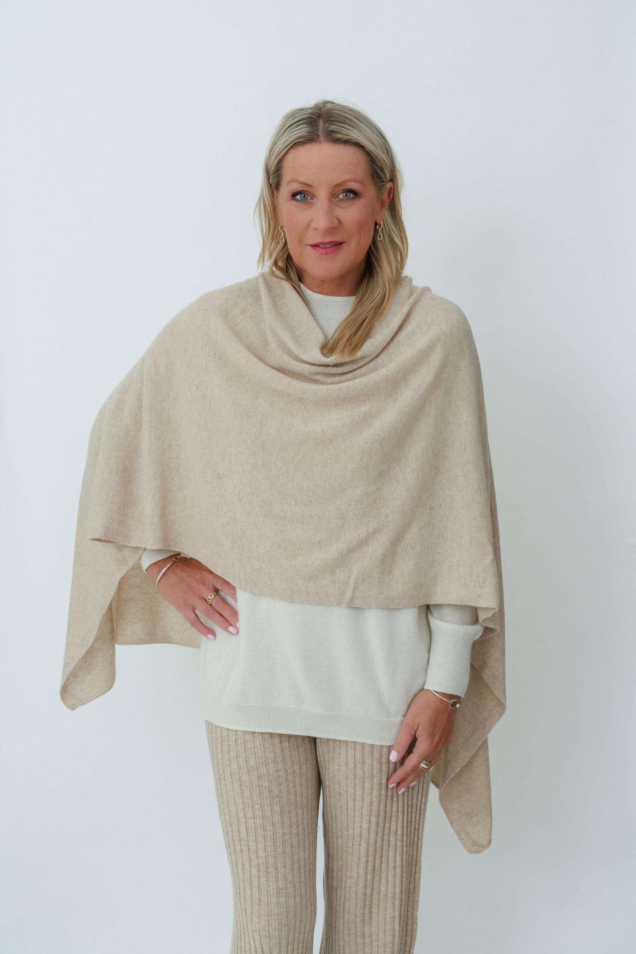 Merinosnug Mandy Poncho - Alpaca/Merino Wool Blend