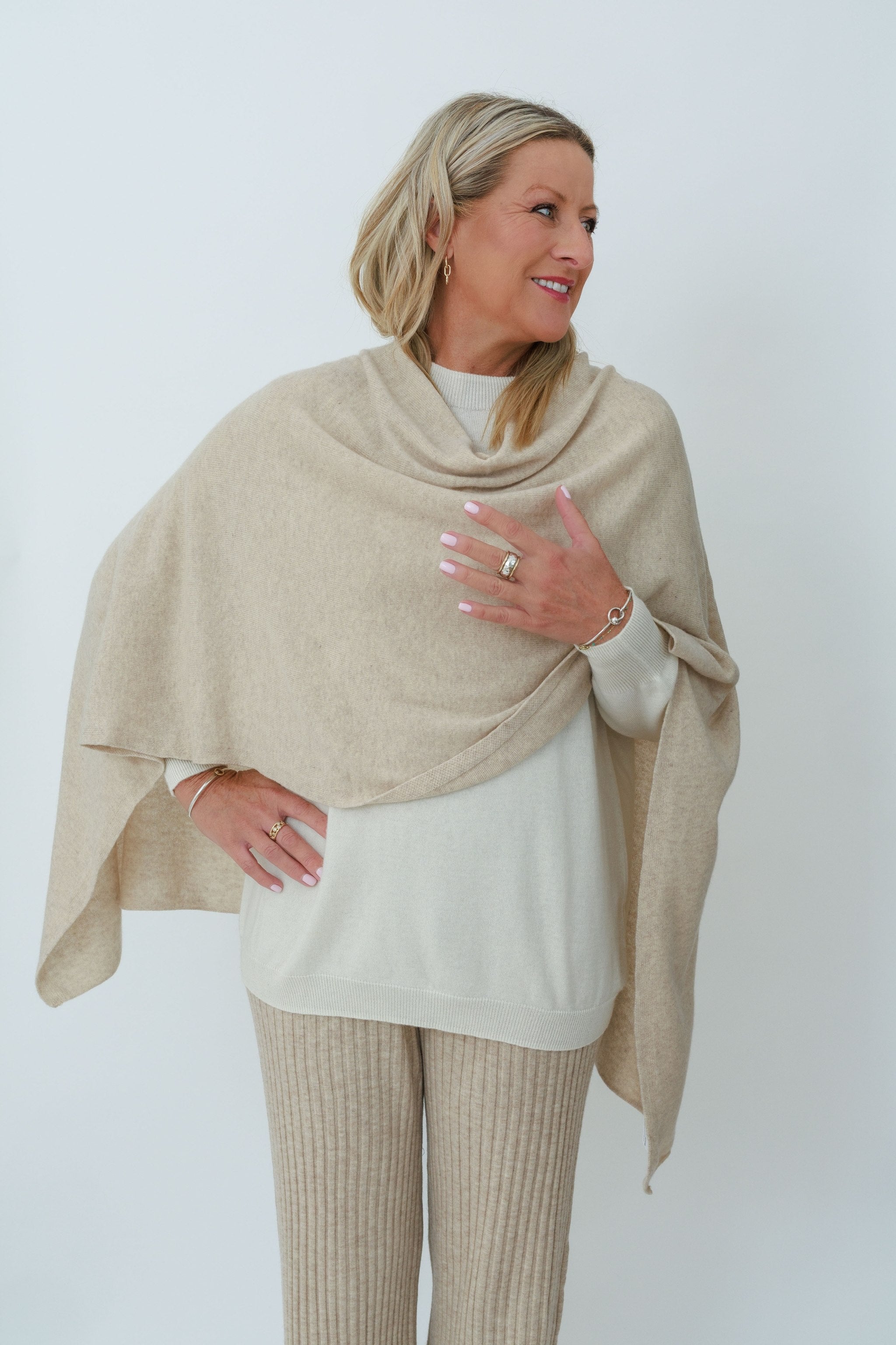 Merinosnug Mandy Poncho - Alpaca/Merino Wool Blend