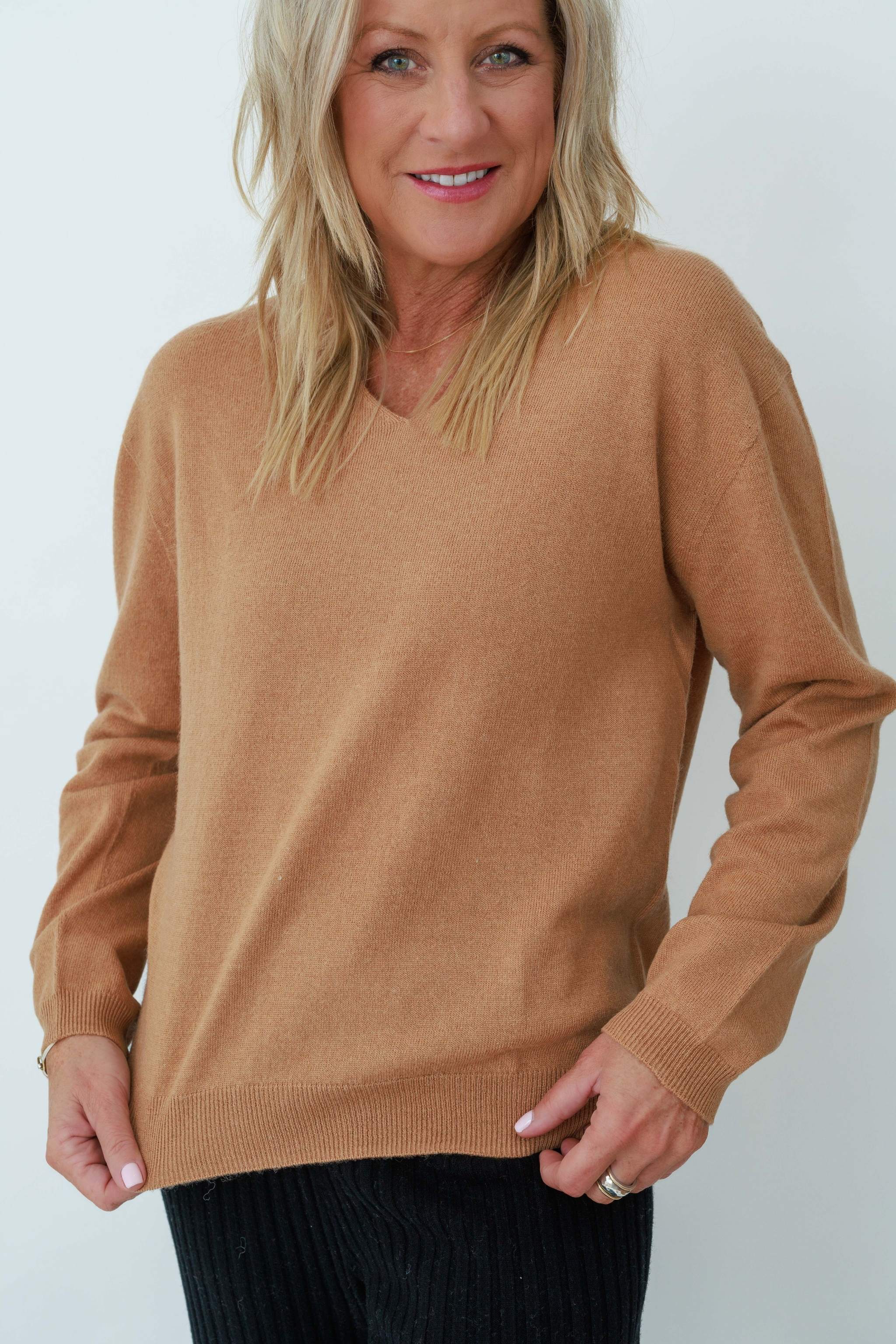 MerinoSnug Alpaca/Merino Wool Blend V-Neck Jumper