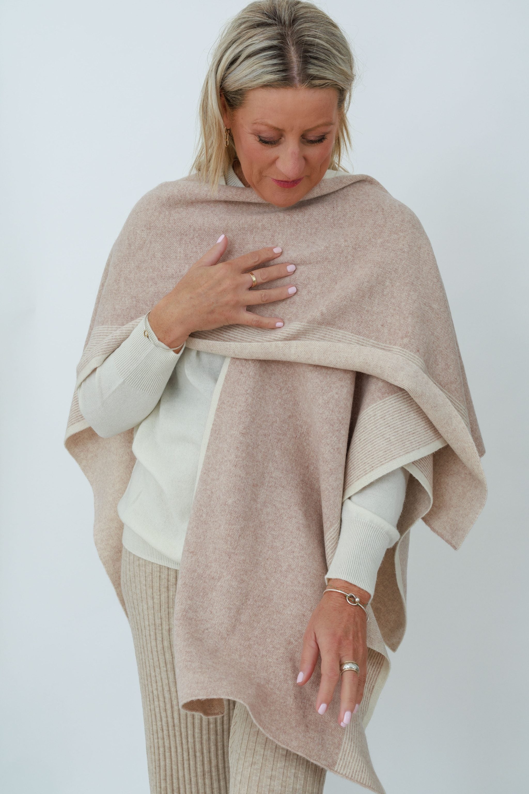 Merinosnug Luxurious Alpaca/Wool Poncho