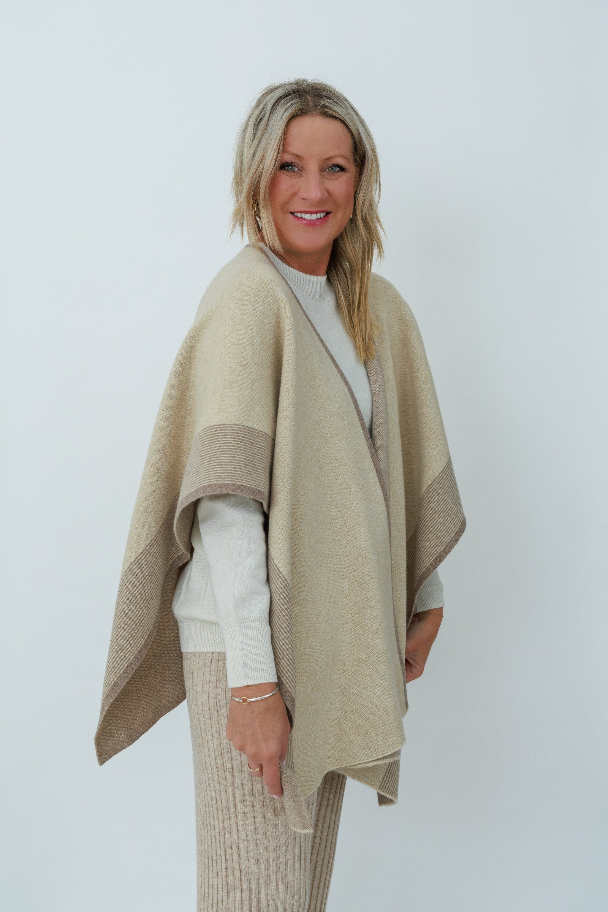 Merinosnug Luxurious Alpaca/Wool Poncho